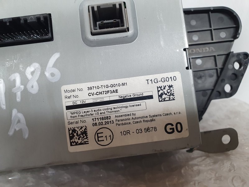 Recambio de pantalla multifuncion para honda cr-v comfort 4x4 referencia OEM IAM 39710T1GG010M1 CVCH72F3AE 