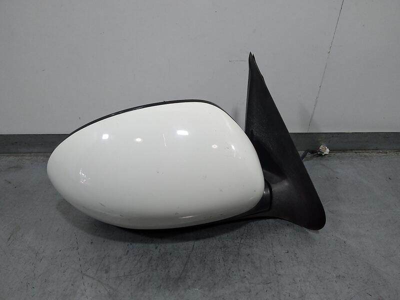 Recambio de retrovisor derecho para nissan juke (f15) acenta referencia OEM IAM 963011KA3C 963011KA2B / 963011KA2C 