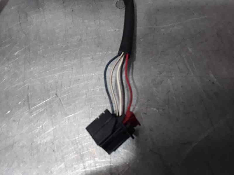 Recambio de retrovisor izquierdo para audi a6 berlina (4f2) 2.7 tdi quattro (132kw) referencia OEM IAM  5 CABLES ELECTRICO