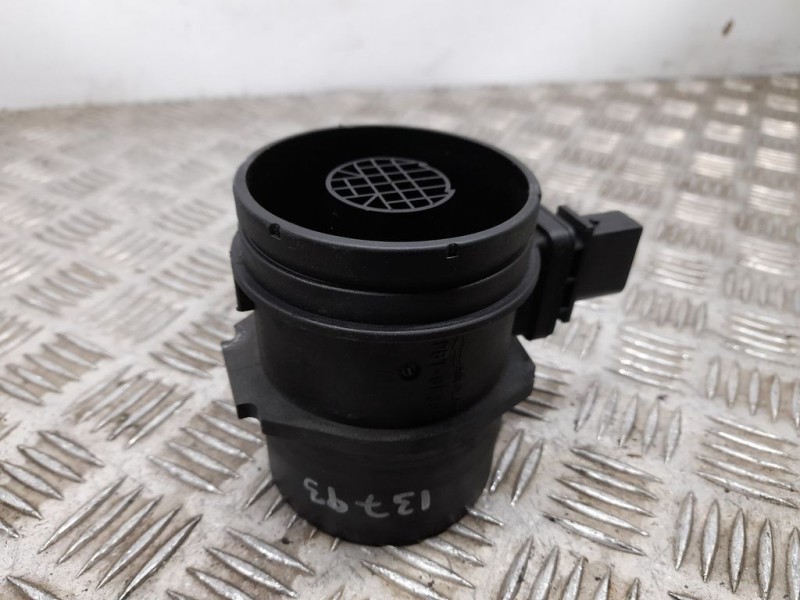 Recambio de caudalimetro para bmw serie 1 berlina (e81/e87) 118d referencia OEM IAM 7788743 0281002567 BOSCH