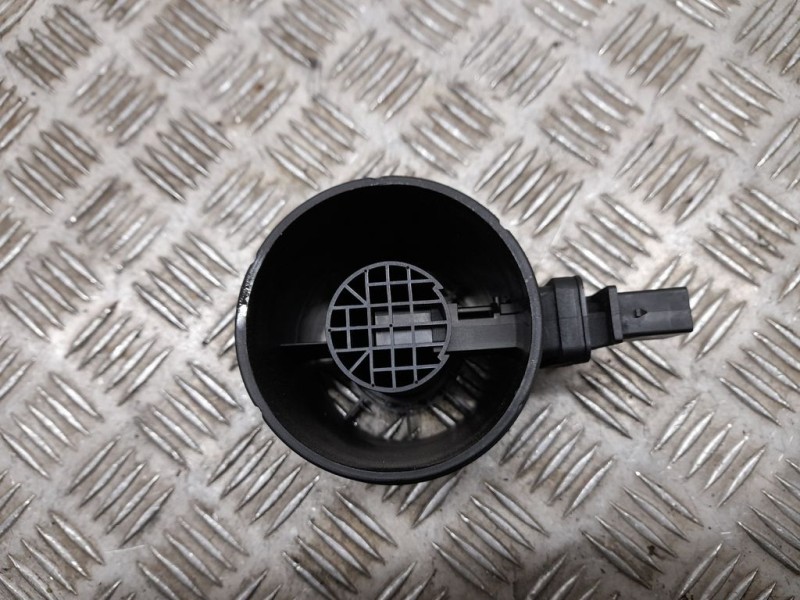 Recambio de caudalimetro para bmw serie 1 berlina (e81/e87) 118d referencia OEM IAM 7788743 0281002567 BOSCH