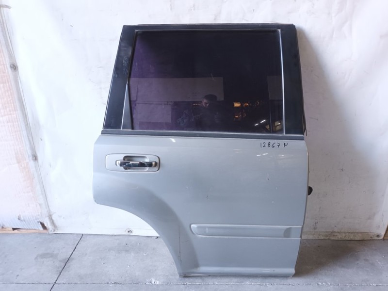 Recambio de puerta trasera derecha para nissan x-trail (t30) comfort referencia OEM IAM   