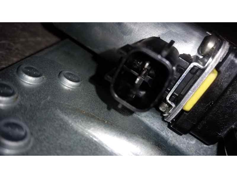 Recambio de elevalunas delantero izquierdo para dacia sandero ambiance referencia OEM IAM  2 PINS ELECTRICO