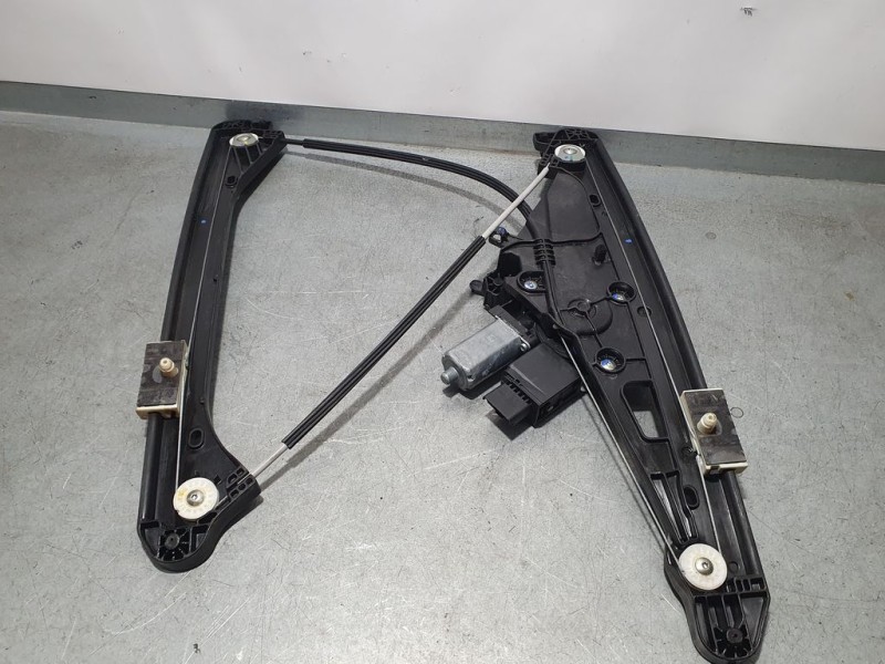 Recambio de elevalunas delantero derecho para ds 7 crossback performance line referencia OEM IAM 9830655780  ELECTRICO 6 PINS
