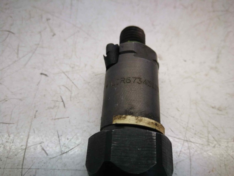 Recambio de inyector para peugeot 306 berlina 3/4/5 puertas (s2) 1.9 diesel referencia OEM IAM LCR6734303G  