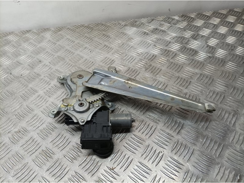 Recambio de elevalunas trasero izquierdo para toyota land cruiser (j15) 2.8 cat referencia OEM IAM 8571060340 062204530 ELÉCTRIC