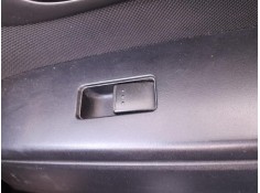 MANDO ELEVALUNAS DELANTERO DERECHO CC3366370A 