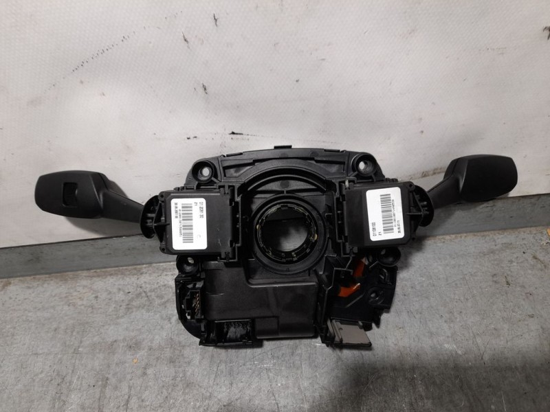 Recambio de mando luces y limpia para bmw serie 1 berlina (e81/e87) 118d referencia OEM IAM 911089301 0141844001 