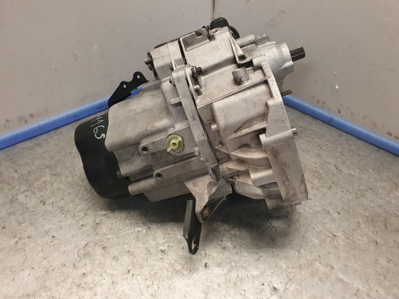 Recambio de caja cambios para renault megane i fase 2 classic (la..) 1.9 d rt referencia OEM IAM JB1962 S010225 5VELOCIDADES