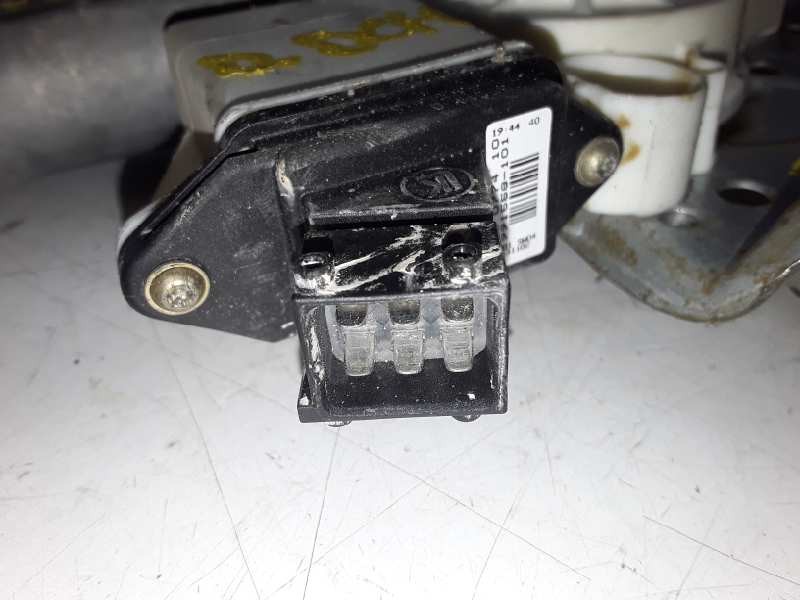 Recambio de elevalunas delantero derecho para toyota corolla (e12) 1.6 linea terra berlina referencia OEM IAM 6981002130 6 PINES