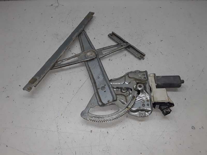 Recambio de elevalunas delantero derecho para toyota corolla (e12) 1.6 linea terra berlina referencia OEM IAM 6981002130 6 PINES