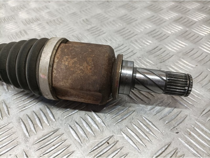 Recambio de transmision delantera izquierda para renault kangoo profesional referencia OEM IAM 8200661555  