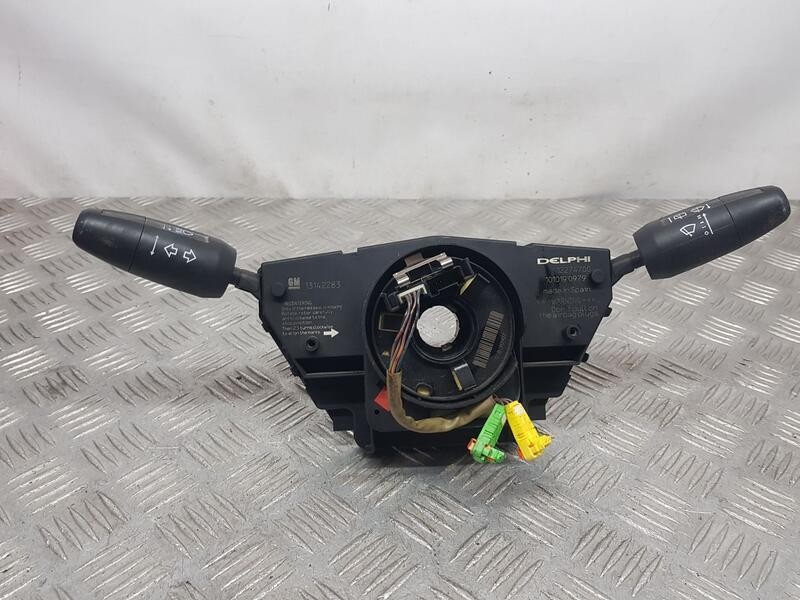 Recambio de mando luces y limpia para opel corsa d 111 years referencia OEM IAM 13142283  