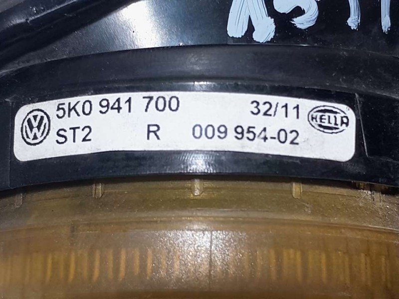 Recambio de faro antiniebla derecho para volkswagen tiguan (5n2) t1 bluemotion referencia OEM IAM 5K0941700  HELLA