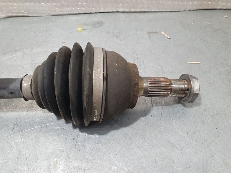 Recambio de transmision delantera izquierda para citroën c4 cactus live referencia OEM IAM 9806459180  