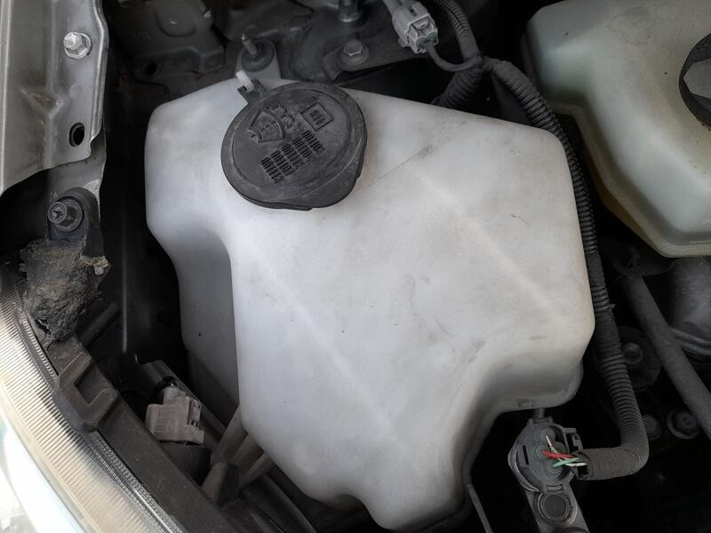 Recambio de deposito limpia para toyota prius (hw2) 1.5 hybrid (hw20) referencia OEM IAM 8531547060  