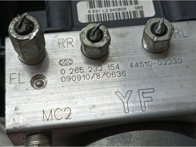 Recambio de abs para toyota auris active referencia OEM IAM 265232154  BOSCH