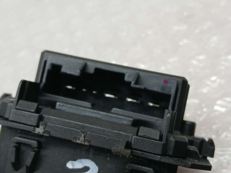 Recambio de resistencia calefaccion para peugeot 5008 gt line referencia OEM IAM 930405001 T1017139D 