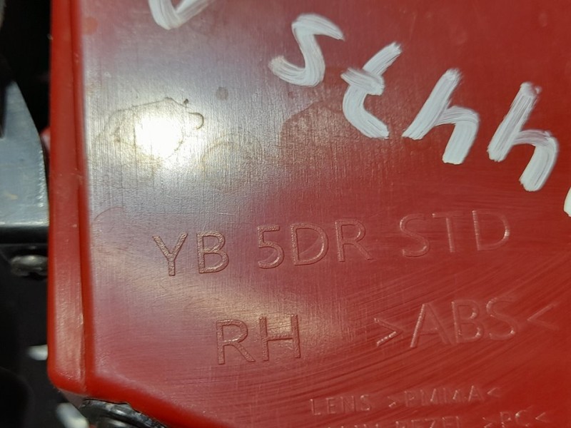 Recambio de piloto trasero derecho para kia rio (yb) hibrid referencia OEM IAM 92402H8000  EXTERIOR