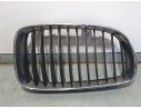 Recambio de rejilla delantera para bmw serie 1 berlina (e81/e87) 118d referencia OEM IAM 51137166440  DERECHA
