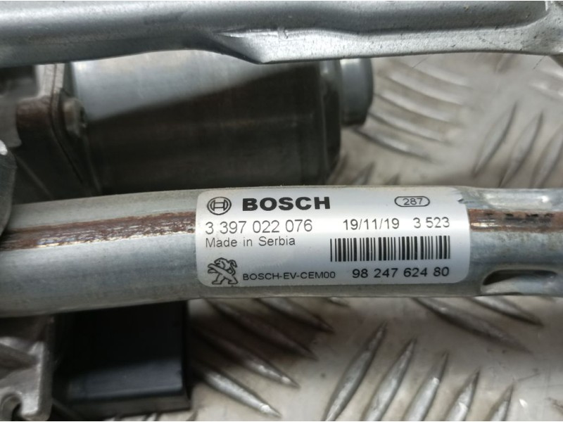 Recambio de motor limpia delantero para ds 7 crossback performance line referencia OEM IAM 9824762480 3397022076 BOSCH