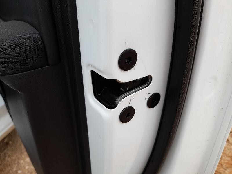 Recambio de cerradura puerta delantera derecha para mg mg 3 (5lfp) mg3 1.5 referencia OEM IAM 11095995  