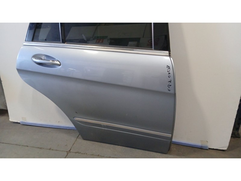 Recambio de puerta trasera derecha para mercedes-benz clase r (w251) r 350 cdi 4-matic (251.022) referencia OEM IAM A2517301005 