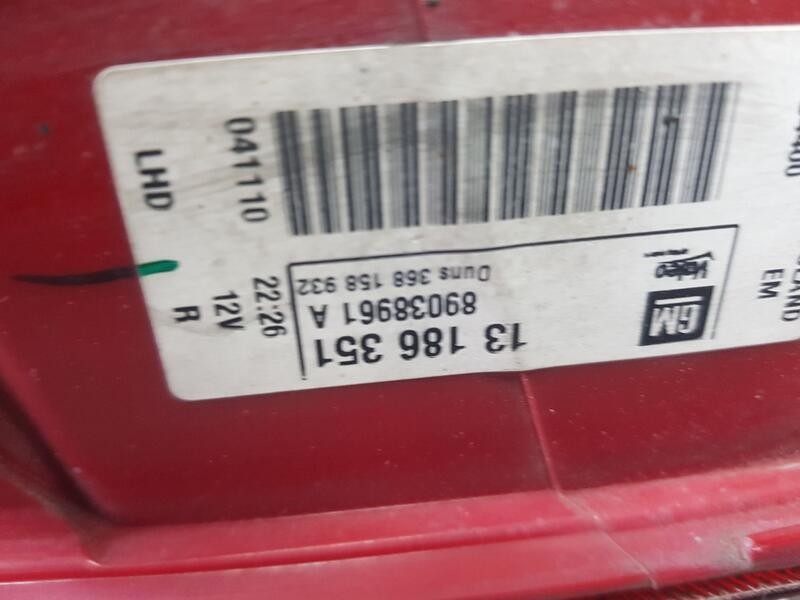 Recambio de piloto trasero derecho para opel corsa d 111 years referencia OEM IAM 13186351  