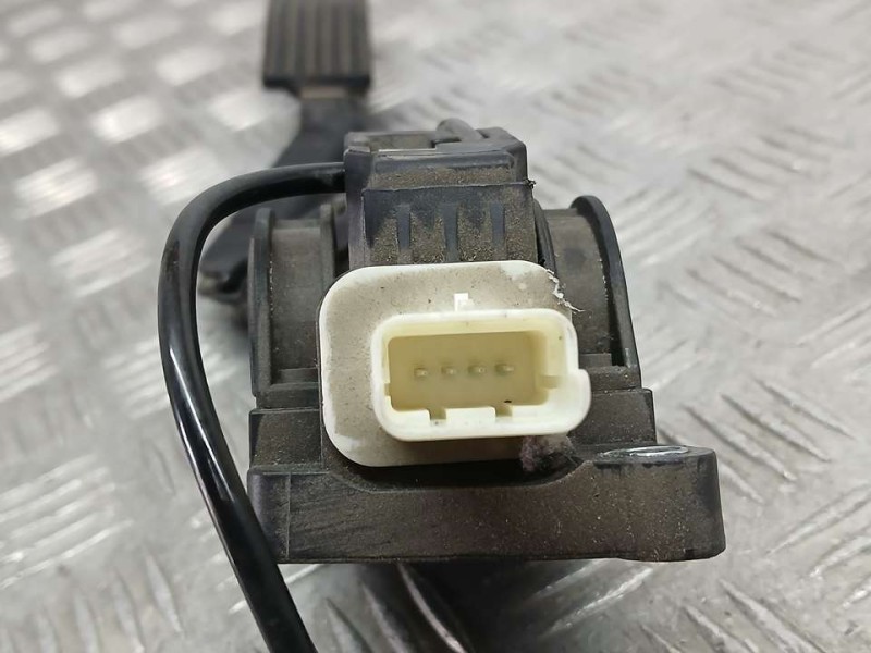 Recambio de potenciometro pedal para citroën c6 exclusive referencia OEM IAM F00C3E2429 02560D13 BOSCH