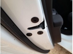 CERRADURA PUERTA TRASERA IZQUIERDA 11095997 