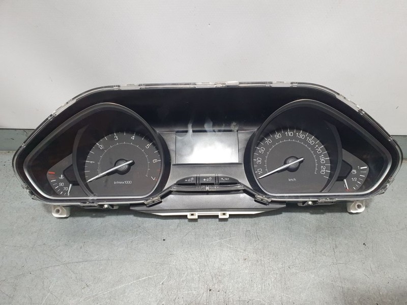 Recambio de cuadro instrumentos para peugeot 208 style referencia OEM IAM 9825986180  