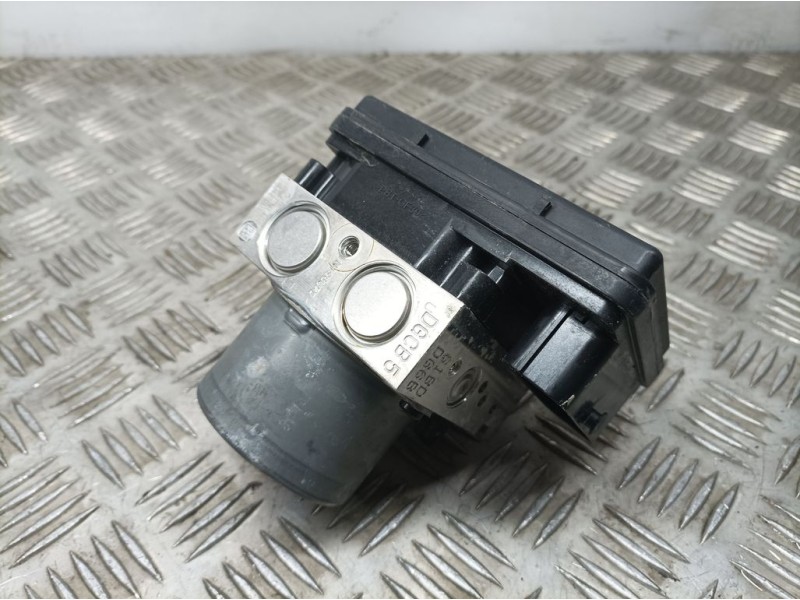 Recambio de abs para kia stonic (ybcuv) tech referencia OEM IAM 58920H8260  MANDO