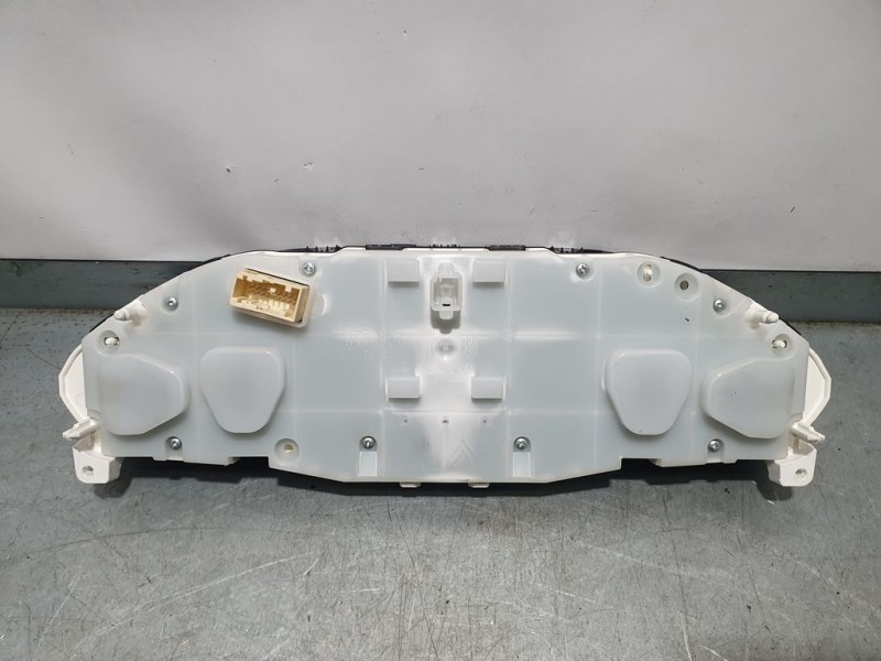 Recambio de cuadro instrumentos para peugeot 208 style referencia OEM IAM 9825986180  