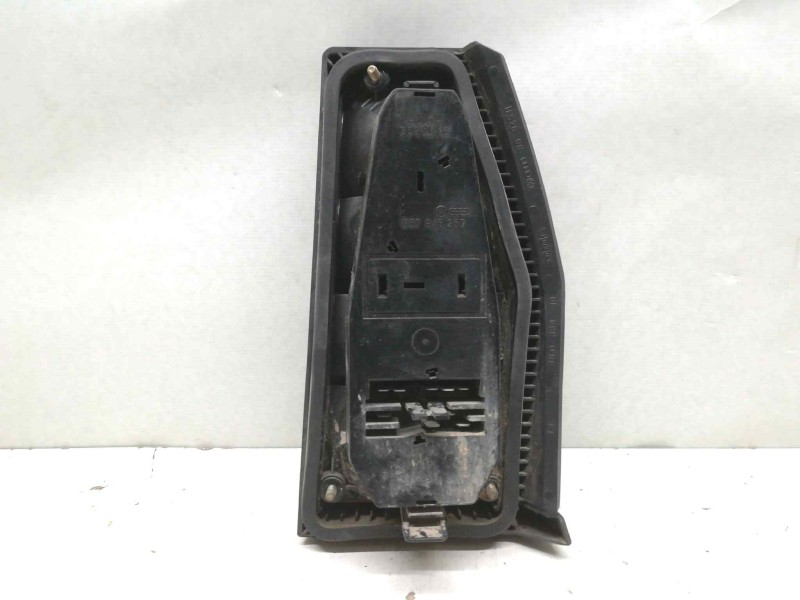 Recambio de piloto trasero izquierdo para volkswagen polo berlina (6n1) referencia OEM IAM   