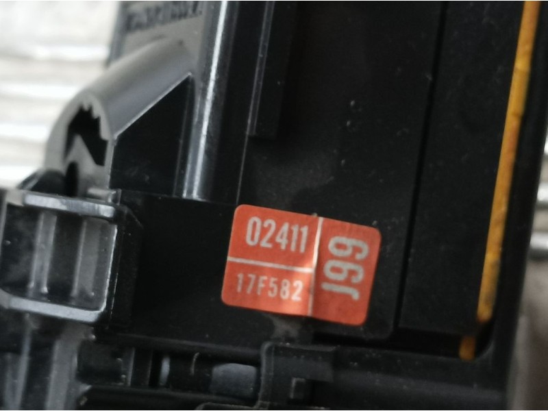 Recambio de mando limpia para toyota auris active referencia OEM IAM 0241117F582  