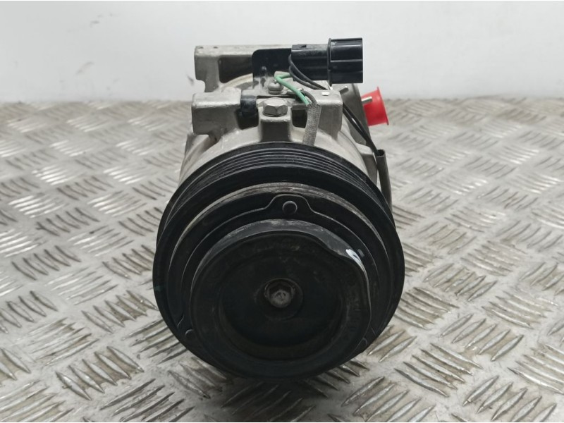 Recambio de compresor aire acondicionado para kia stonic (ybcuv) tech referencia OEM IAM DVE12N  DOOWAN POLEA TOCADA
