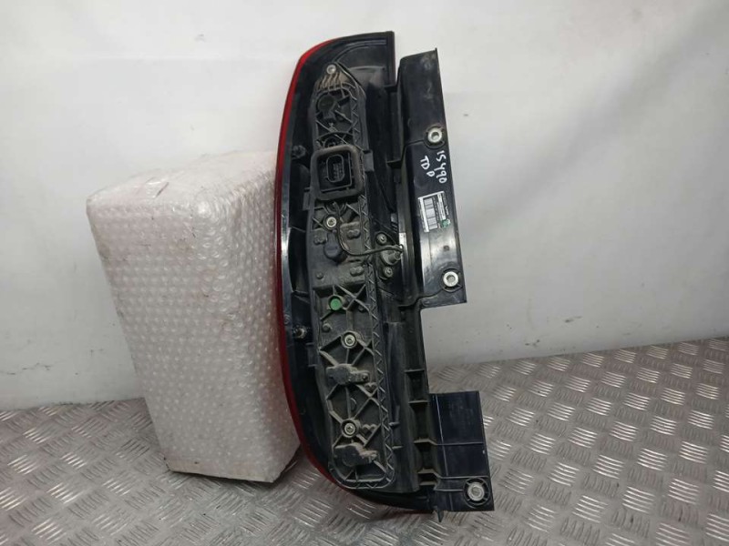 Recambio de piloto trasero derecho para opel combo d expression l1h1 referencia OEM IAM 519248430  