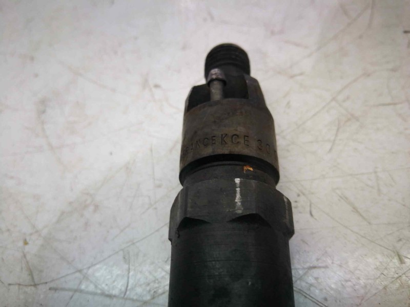 Recambio de inyector para peugeot boxer caja abierta (rs2850)(230)(´02) 2.5 diesel referencia OEM IAM KCE30S5  