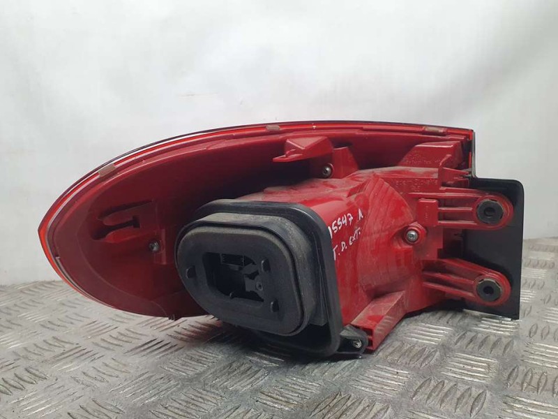 Recambio de piloto trasero derecho para volkswagen tiguan (5n2) t1 bluemotion referencia OEM IAM 5N0945096Q 2SD01073802 EXTERIOR