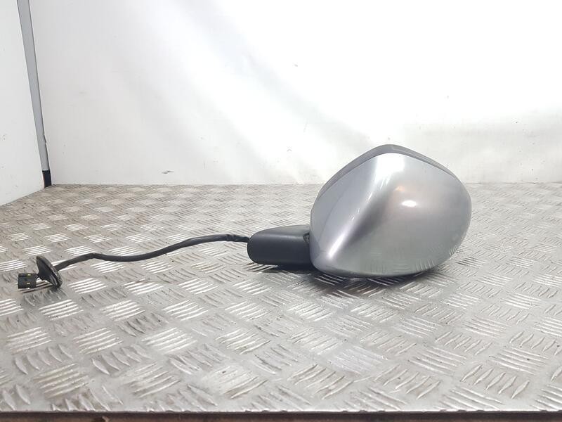 Recambio de retrovisor izquierdo para opel corsa d 111 years referencia OEM IAM 13187615  ELECTRICO Y ROZADO 3 CABLES