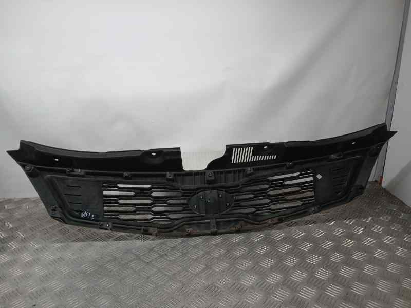 Recambio de rejilla delantera para kia cee´d sporty wagon lx referencia OEM IAM 863511H500  