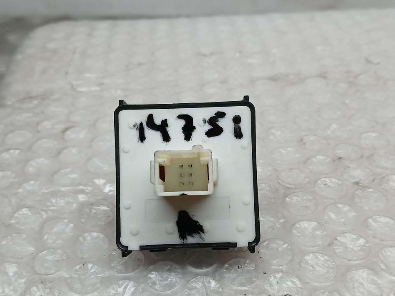 Recambio de mando elevalunas delantero izquierdo para citroën c4 cactus feel referencia OEM IAM 98106397ZD  