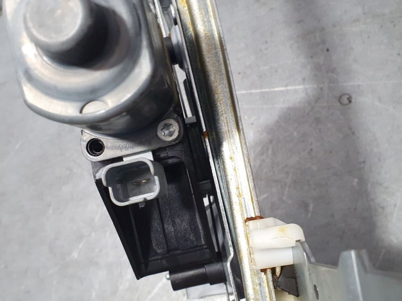 Recambio de elevalunas delantero derecho para peugeot 208 style referencia OEM IAM 9673154380 A002C501 HILEX ELECTRICO 2 PINS