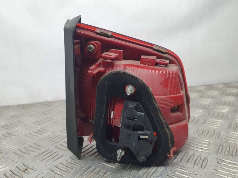 Recambio de piloto trasero derecho para volkswagen tiguan (5n2) t1 bluemotion referencia OEM IAM 5N0945094G 2SA01073902 INTERIOR