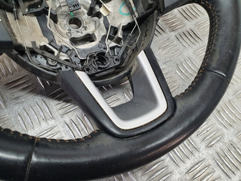 Recambio de volante para jeep compass ii limited 4x2 referencia OEM IAM P5SX75LT5AH 1049807V95 