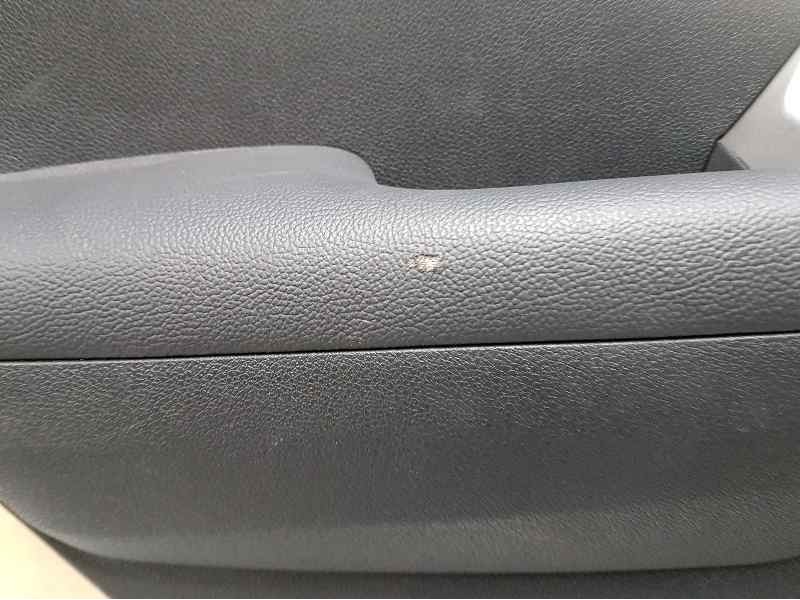 Recambio de guarnecido puerta trasera izquierda para kia niro concept plug-in hybrid referencia OEM IAM   LLEVA UN PEQUEÑO ROCE