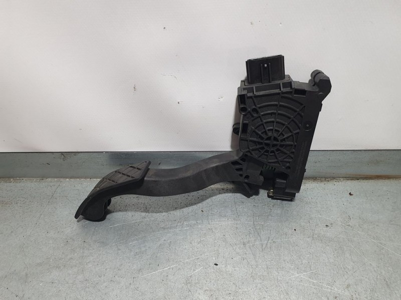 Recambio de potenciometro pedal para seat ibiza (kj1) xcellence referencia OEM IAM CCO19093B1  