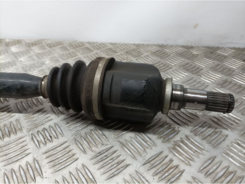 Recambio de transmision delantera derecha para toyota auris active referencia OEM IAM 4341002571  