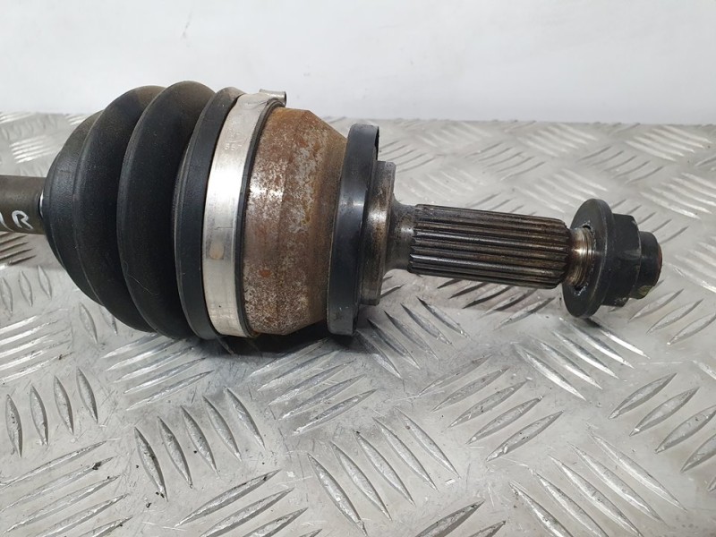 Recambio de transmision delantera izquierda para kia rio (yb) hibrid referencia OEM IAM 49500H8220  