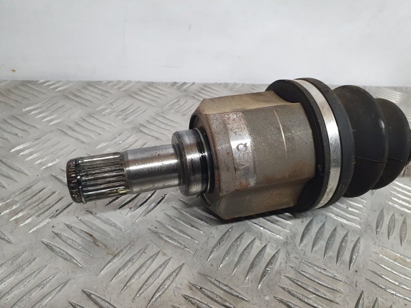 Recambio de transmision delantera izquierda para kia rio (yb) hibrid referencia OEM IAM 49500H8220  